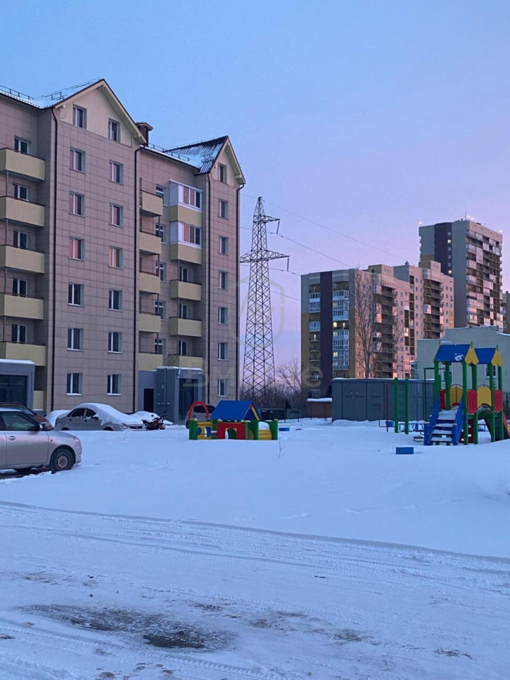 3-комн квартира Ивлева, 160