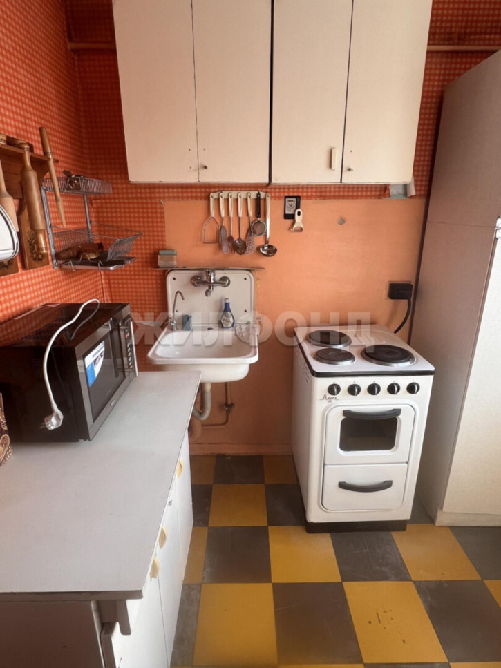 2-комн квартира Красный проспект, 90/2 2-комн квартира Красный проспект, 90/2