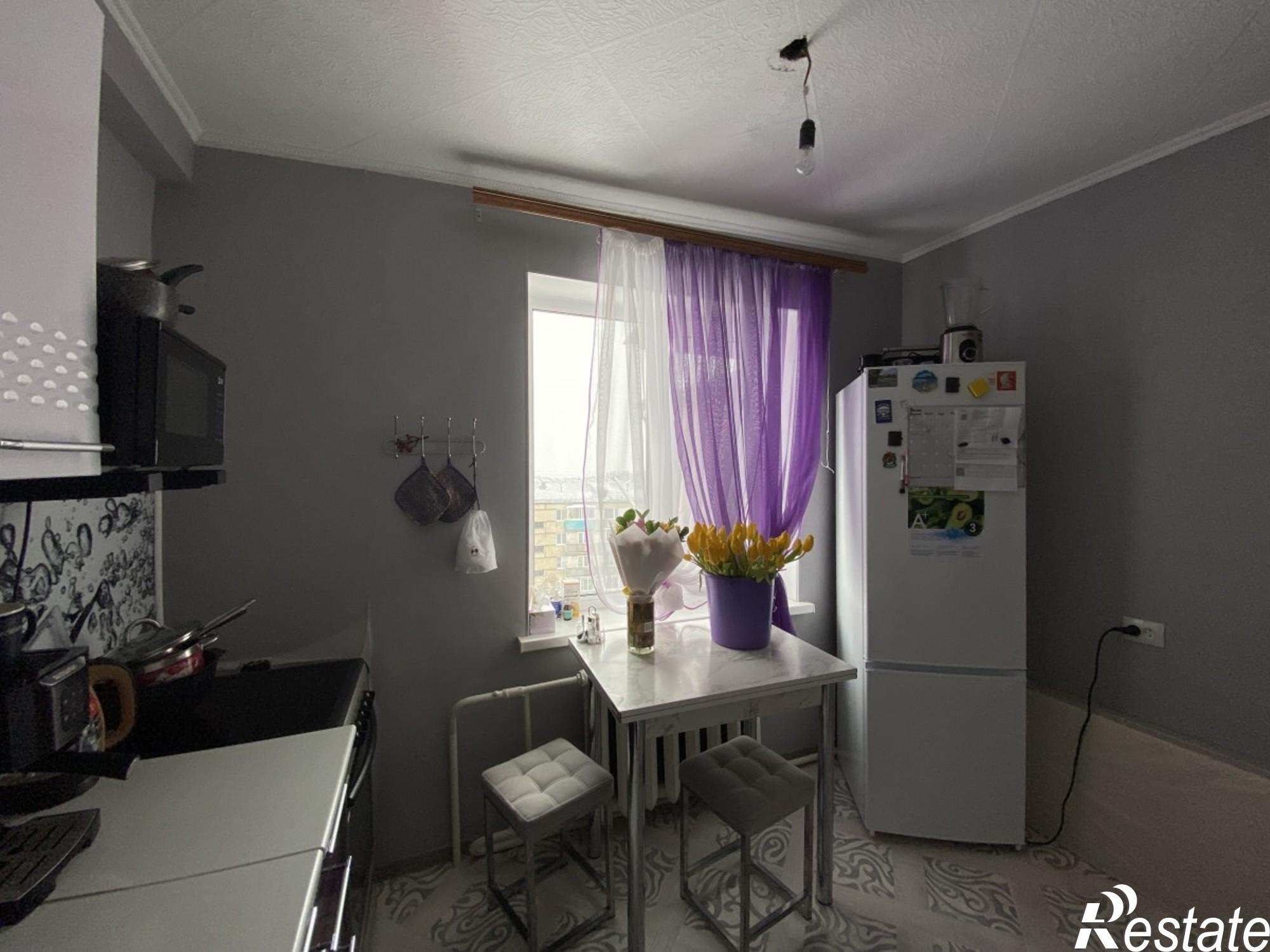 Купить квартиру за 1 600 000 рублей на Россия,  г. Амурск, р-н Микрорайон-5, пр-кт. Октябрьский, д. 9 Купить квартиру за 1 600 000 рублей на Россия,  г. Амурск, р-н Микрорайон-5, пр-кт. Октябрьский, д. 9