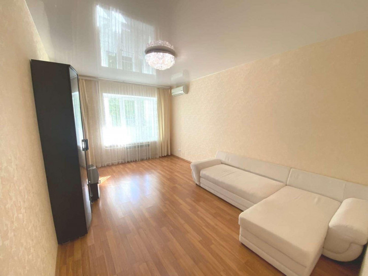 2-комн квартира Осипенко улица, 3к3