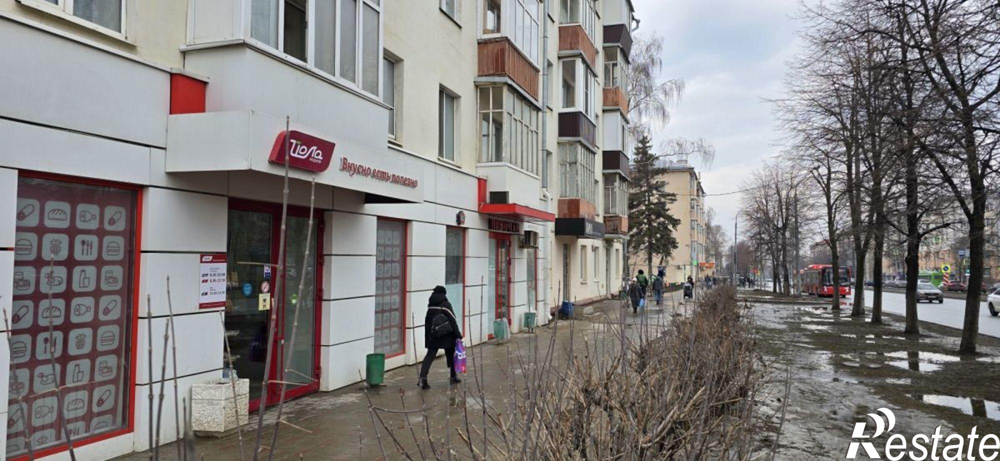 Купить торговое помещение за 18 000 000 рублей на Сибирский тракт, 15