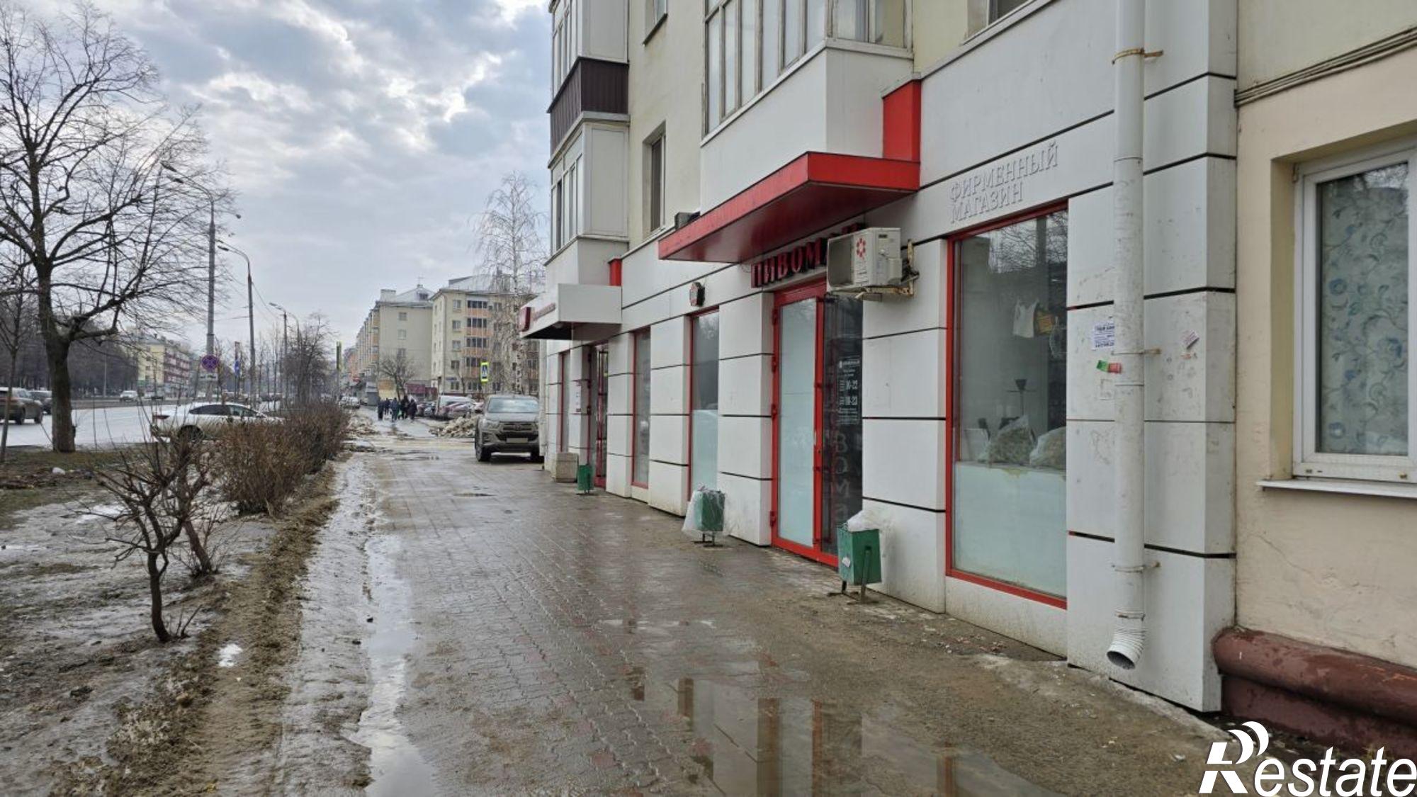 Купить торговое помещение за 18 000 000 рублей на Сибирский тракт, 15