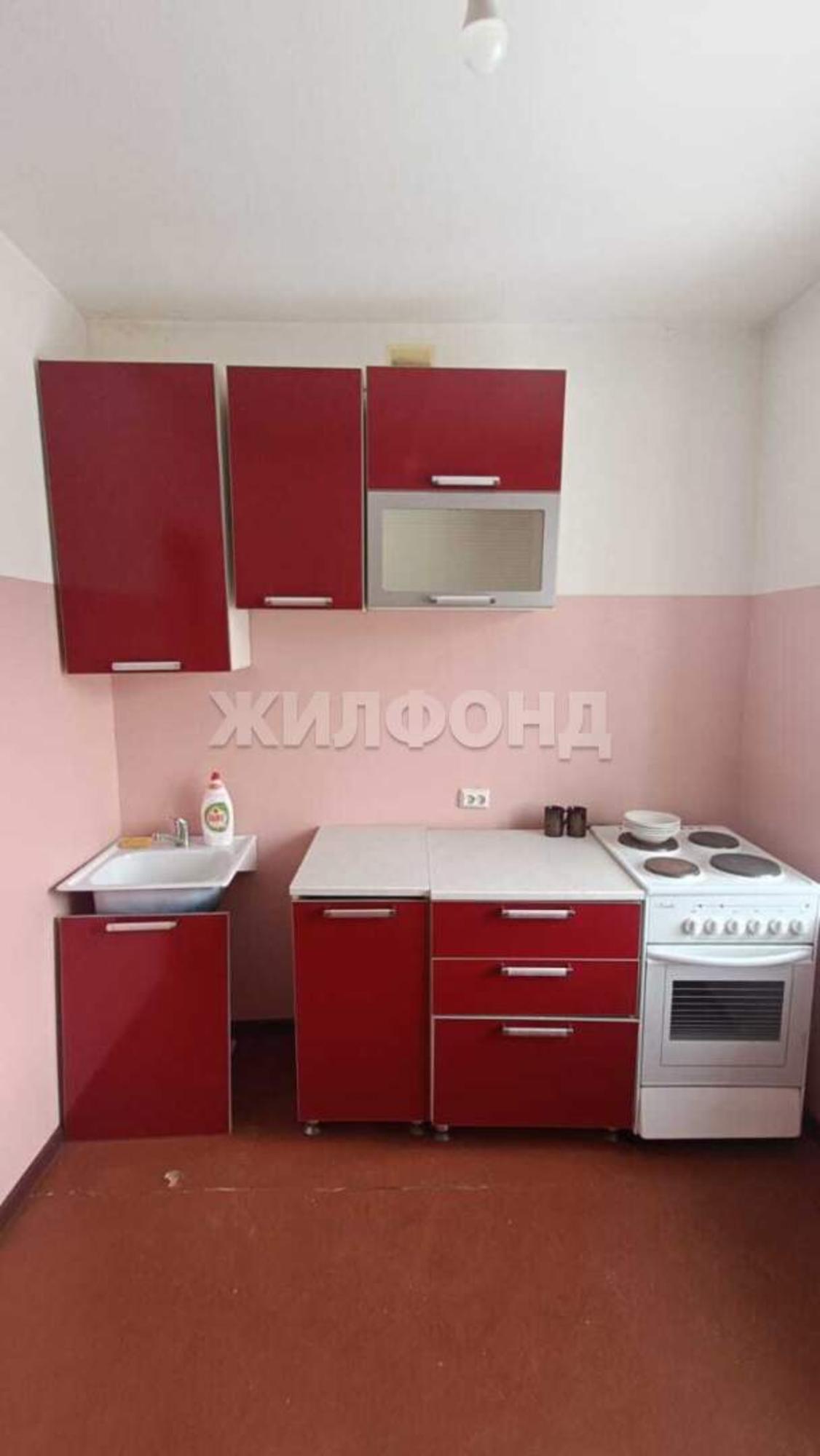 Купить квартиру за 2 800 000 рублей на Лауреатов улица, д.53