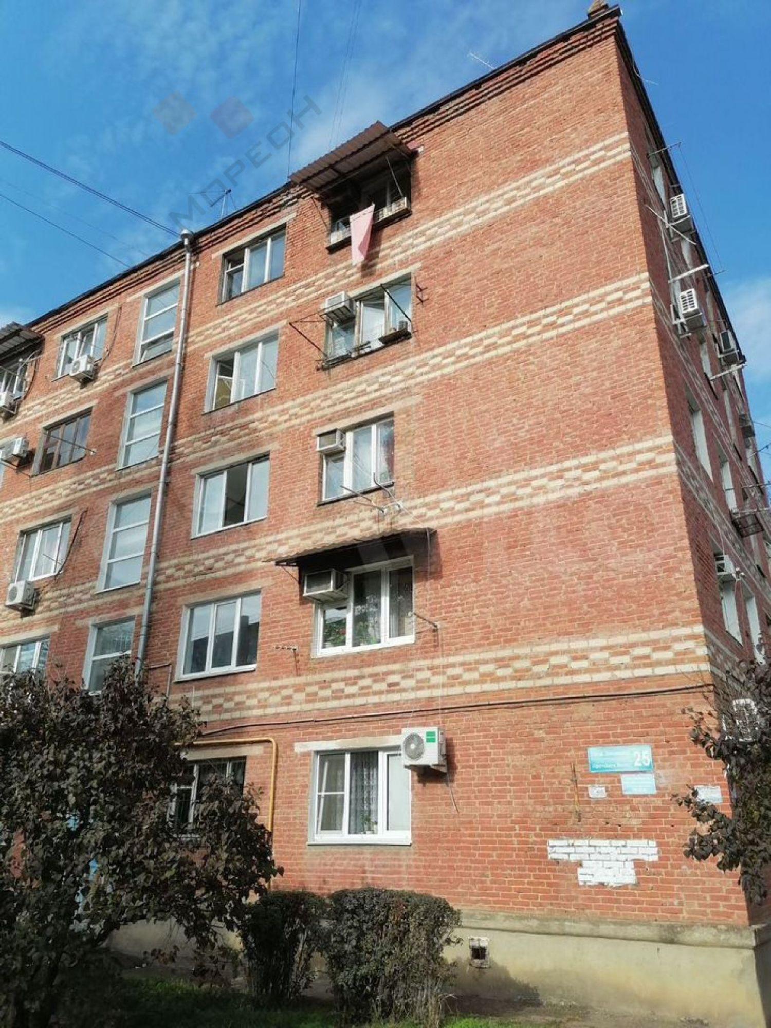 Купить комнату за 5 000 000 рублей на Зиповская ул, 25