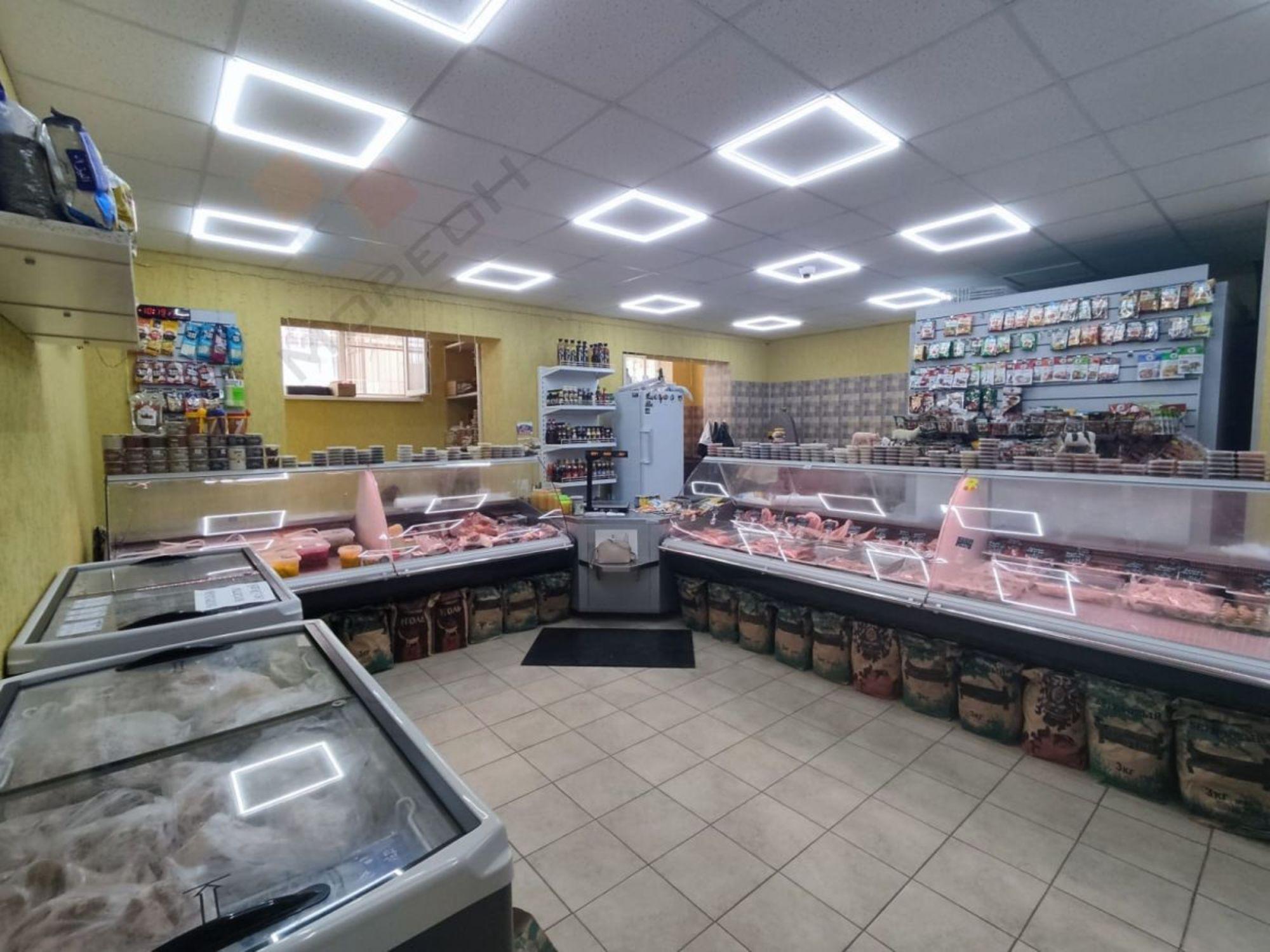 Купить торговое помещение за 8 500 000 рублей на Ратной Славы ул, 34