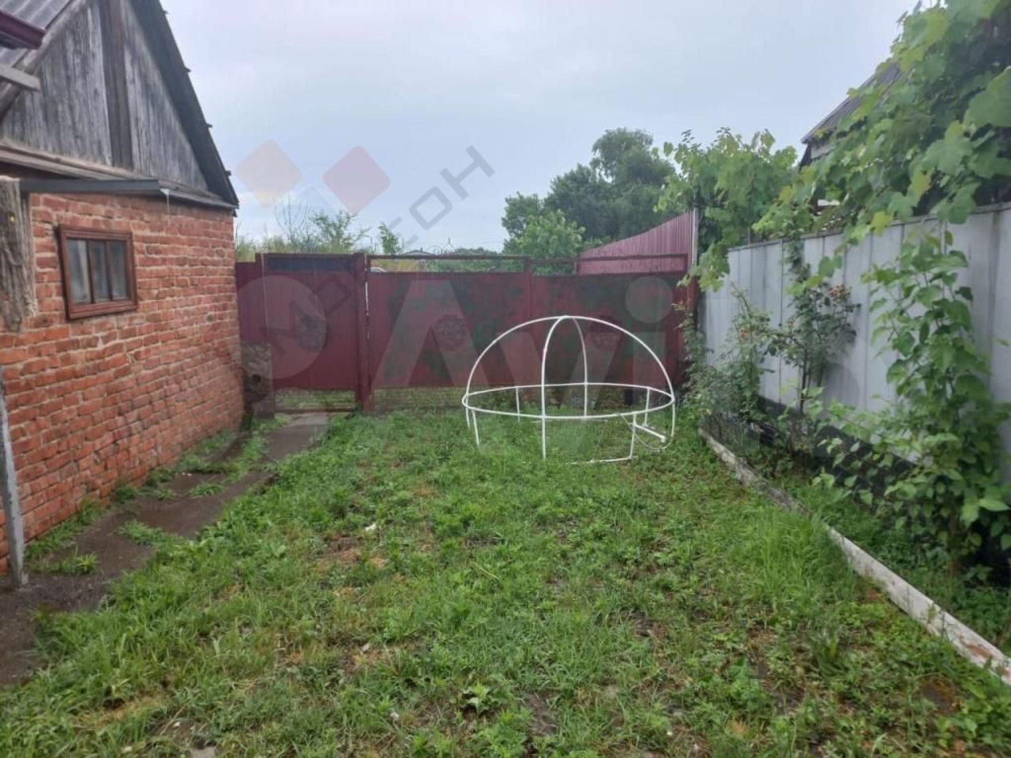 Купить дачу, дом, коттедж за 8 000 000 рублей на Чапаева ул, 26