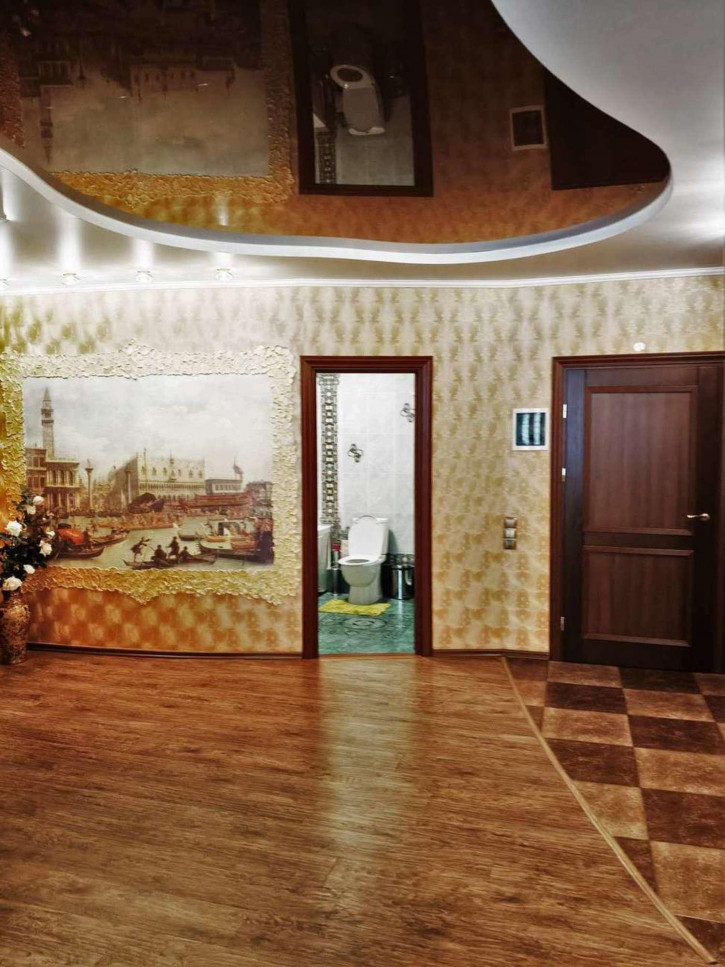 3-комн квартира Костюкова улица, 36В