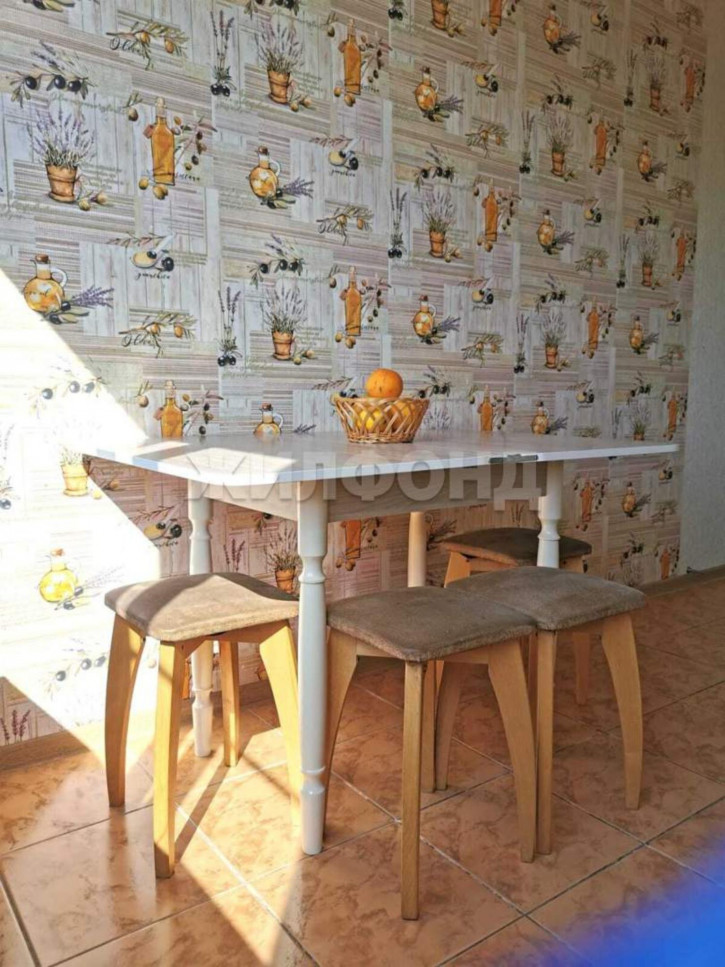 3-комн квартира Леселидзе улица, д.21