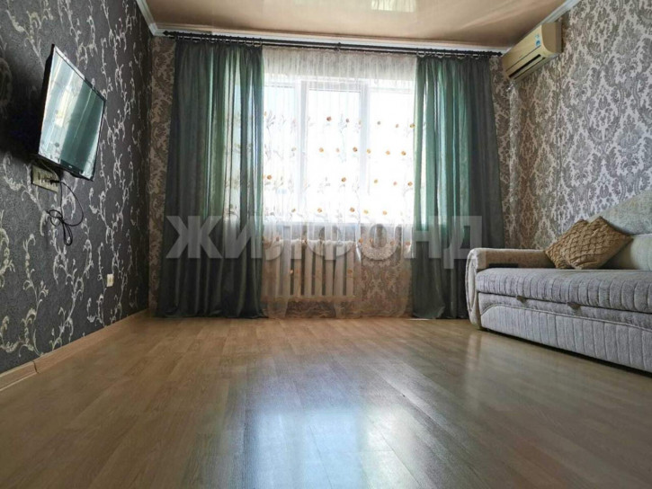 3-комн квартира Леселидзе улица, д.21