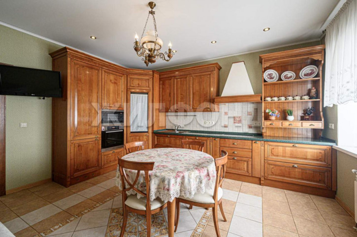 3-комн квартира Кирова улица, д.46