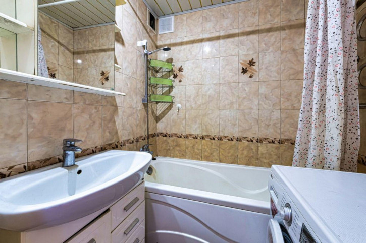 2-комн квартира Балакирева ул, 26а