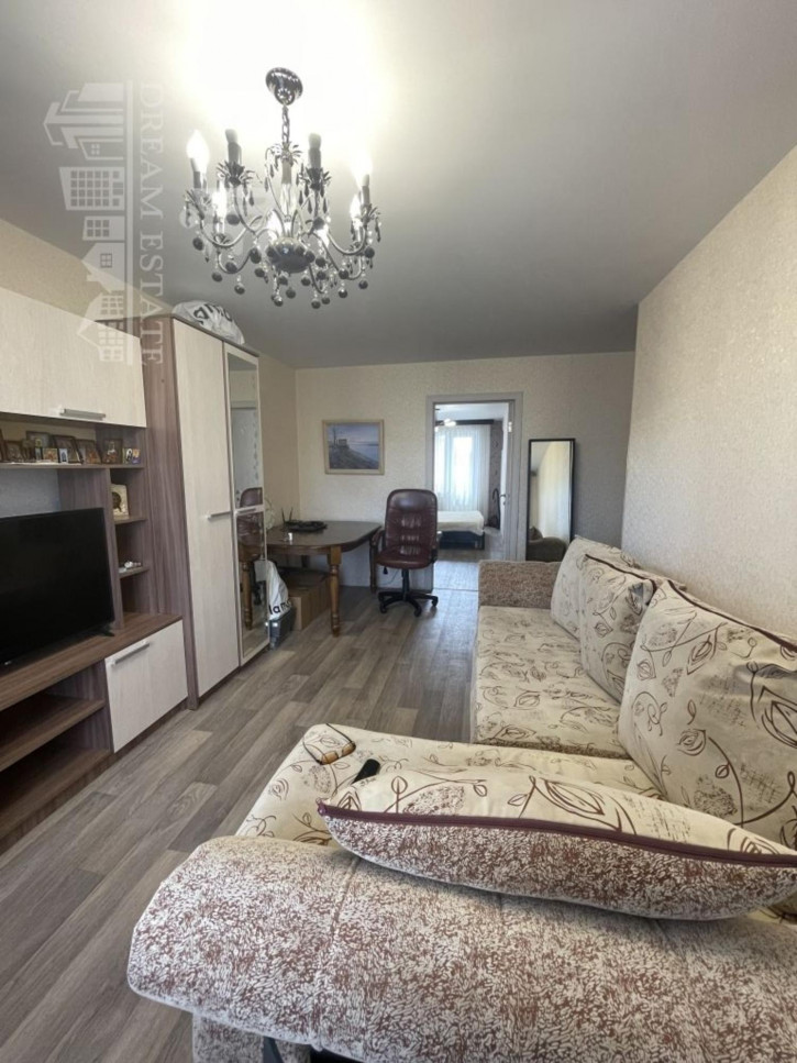3-комн квартира Моторостроителей ул, 68