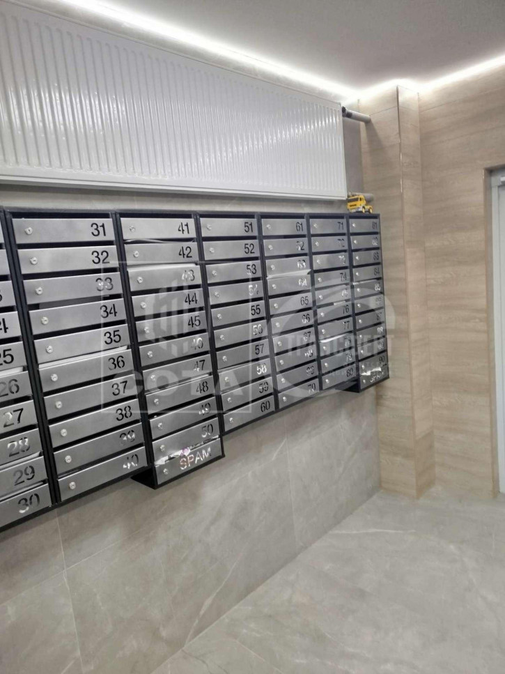 3-комн квартира Острогожская улица, 166/4