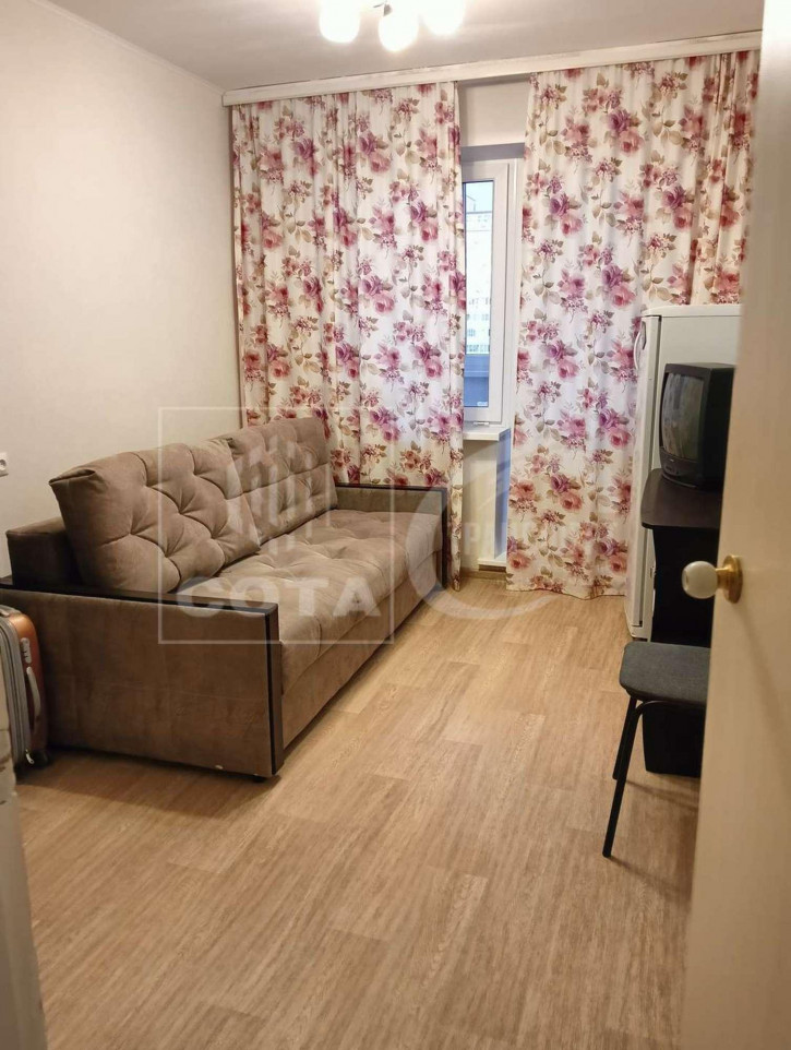 3-комн квартира Полевая улица, 37