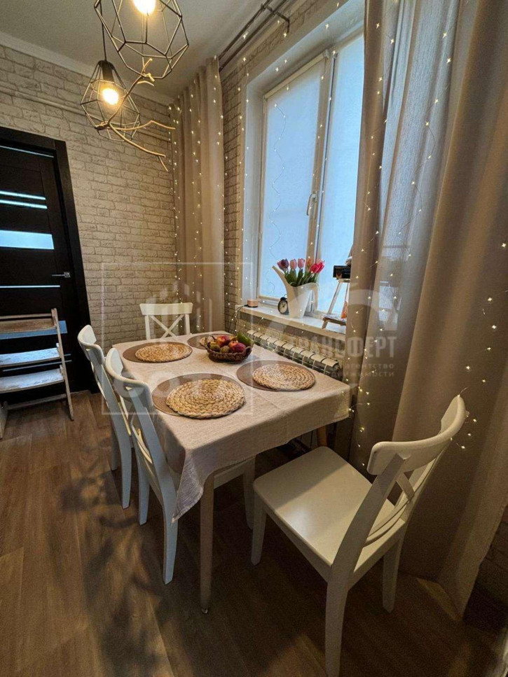 Коттедж/дом Ватутина, 17 Коттедж/дом Ватутина, 17