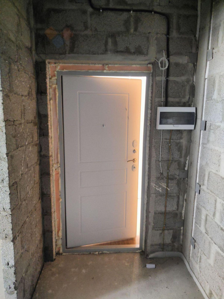 1-комн квартира Карпатская ул, 5