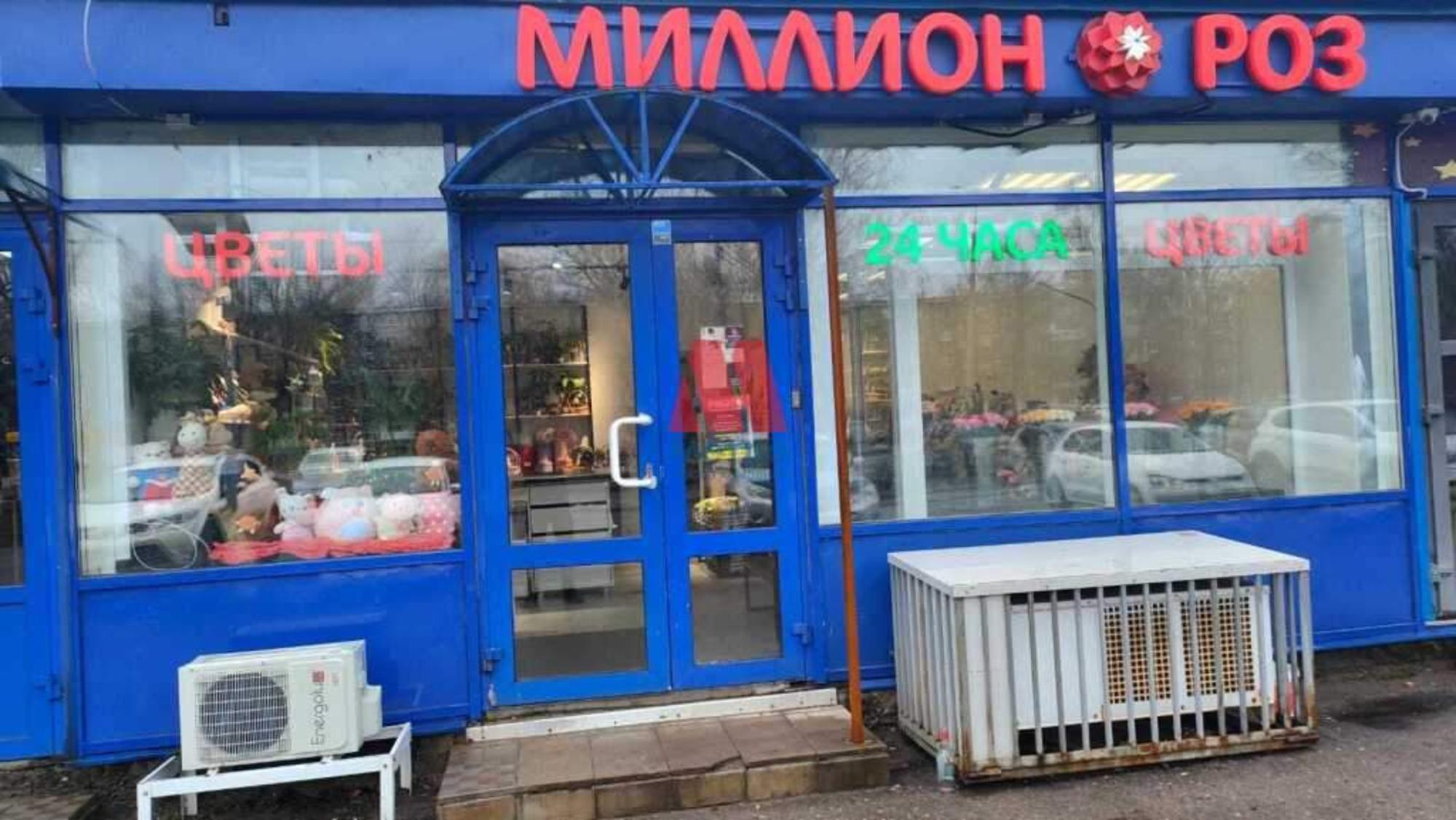 Сдать торговое помещение за 141 000 рублей на Ленинградский проспект, д.65а