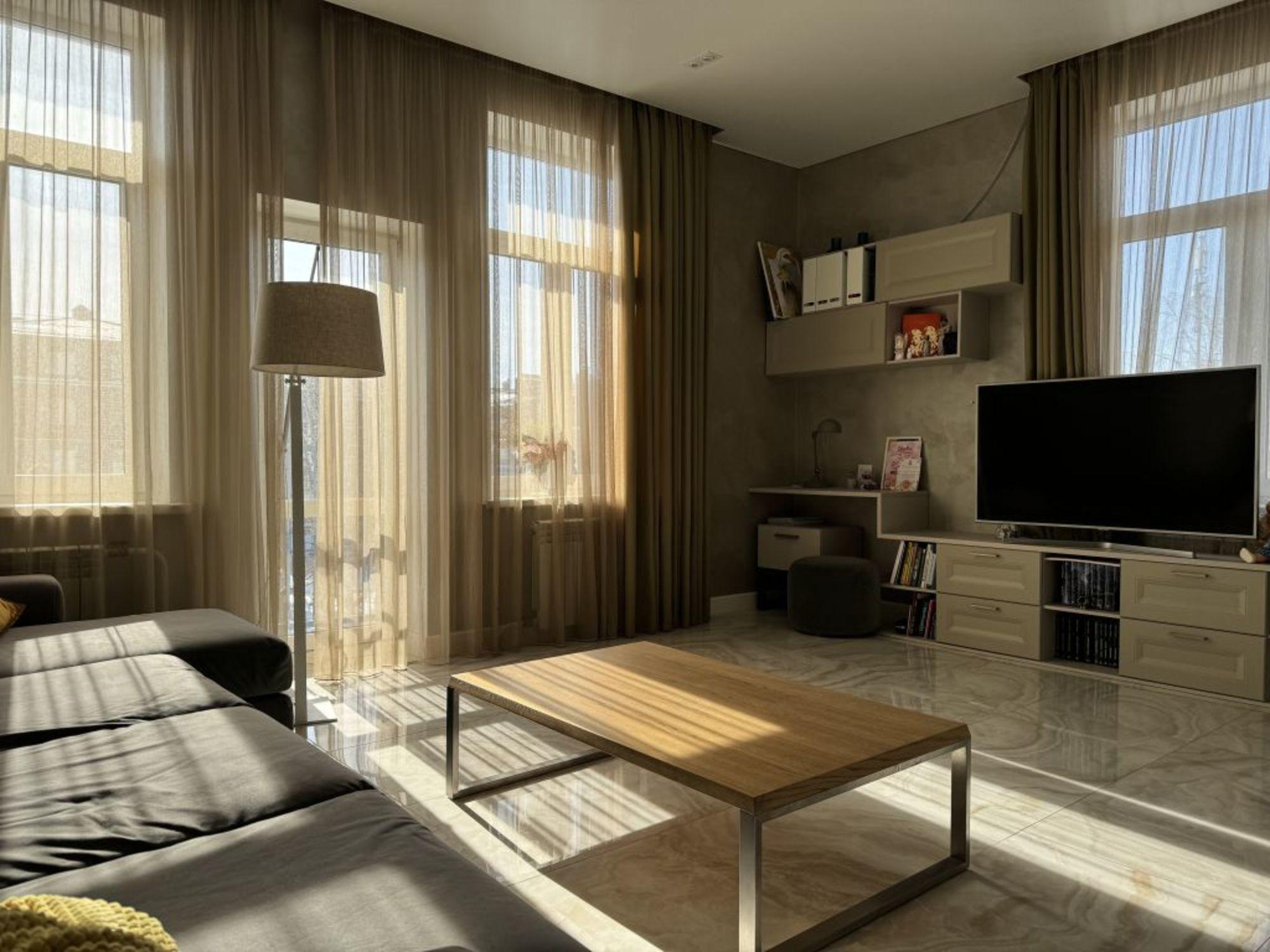 Купить квартиру за 12 990 000 рублей на Молодой Гвардии ул, 9