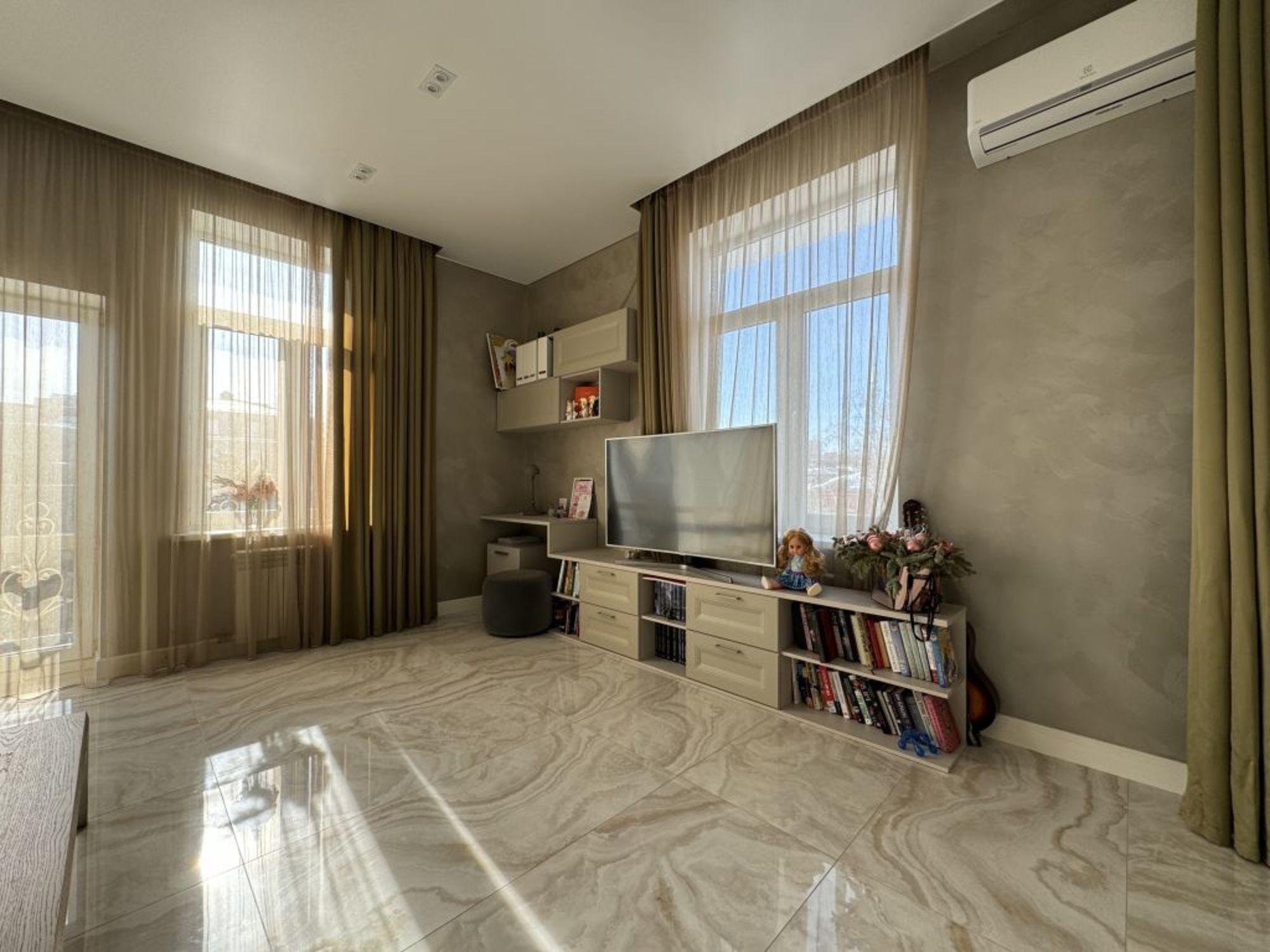 Купить квартиру за 12 990 000 рублей на Молодой Гвардии ул, 9