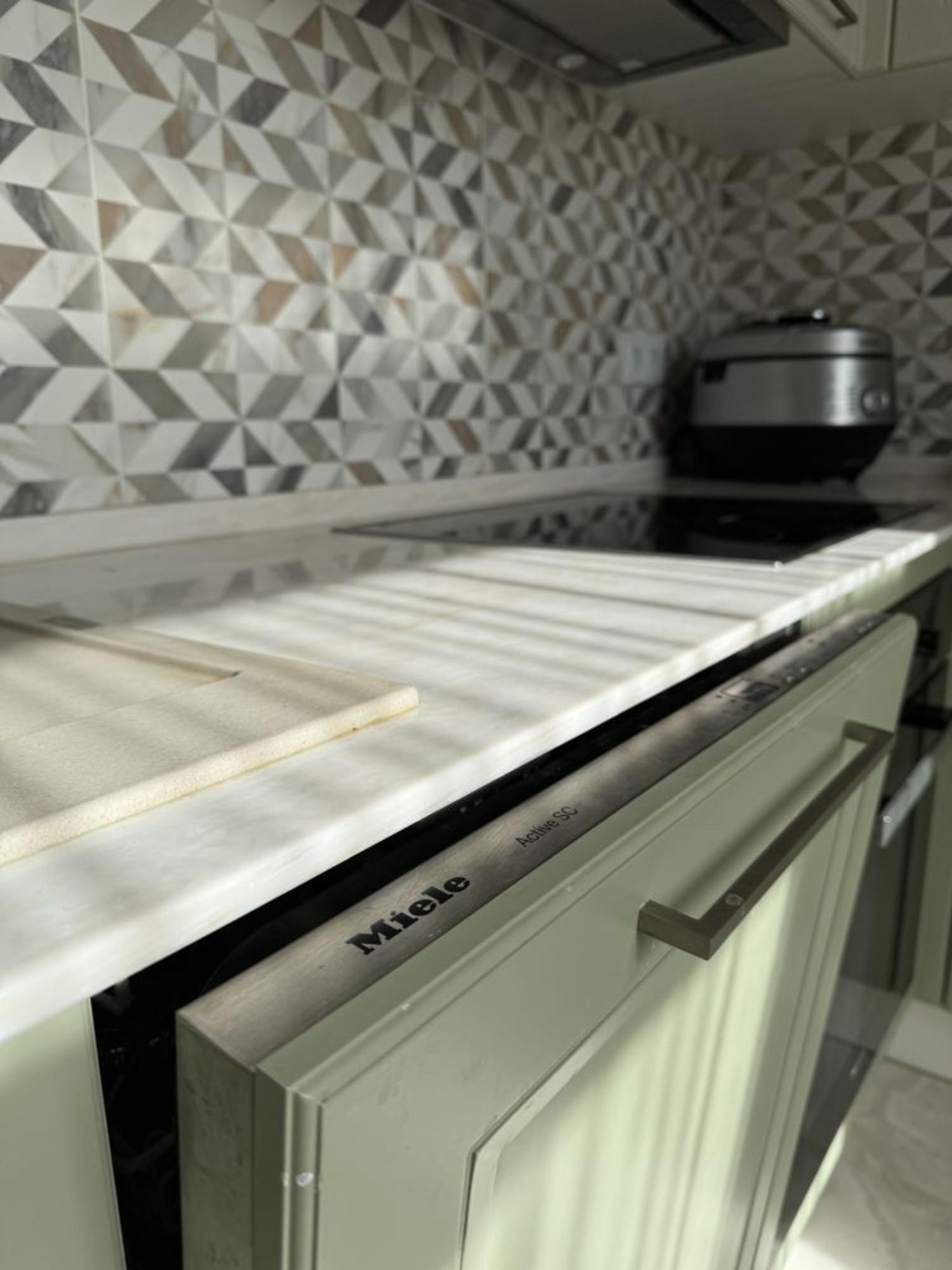 Купить квартиру за 12 990 000 рублей на Молодой Гвардии ул, 9