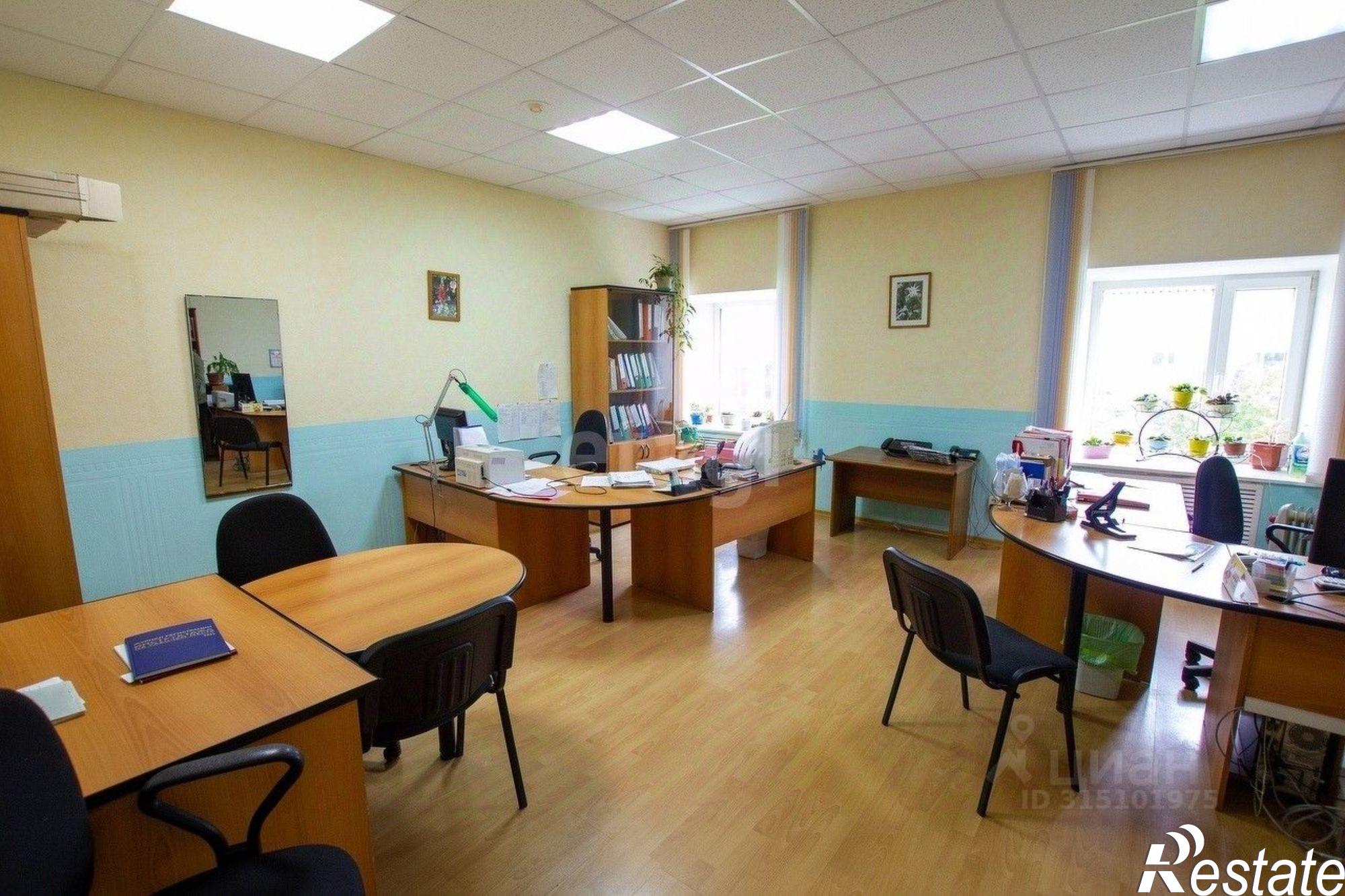 Купить складское помещение за 29 002 000 рублей на Западная улица, 8 с2