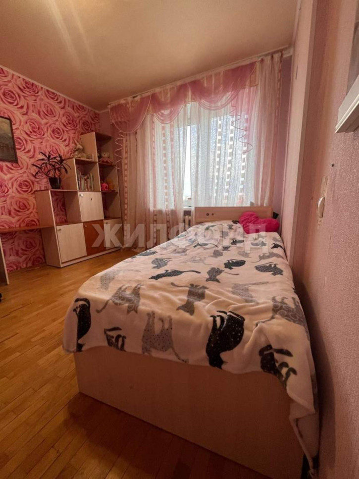 3-комн квартира Фокина улица, д.90