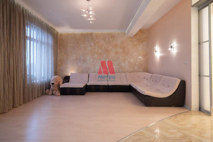 3-комн квартира Которосльная набережная, д.54