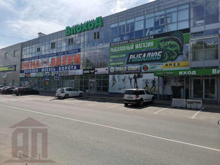 Торговое помещение Цанова б-р, 6