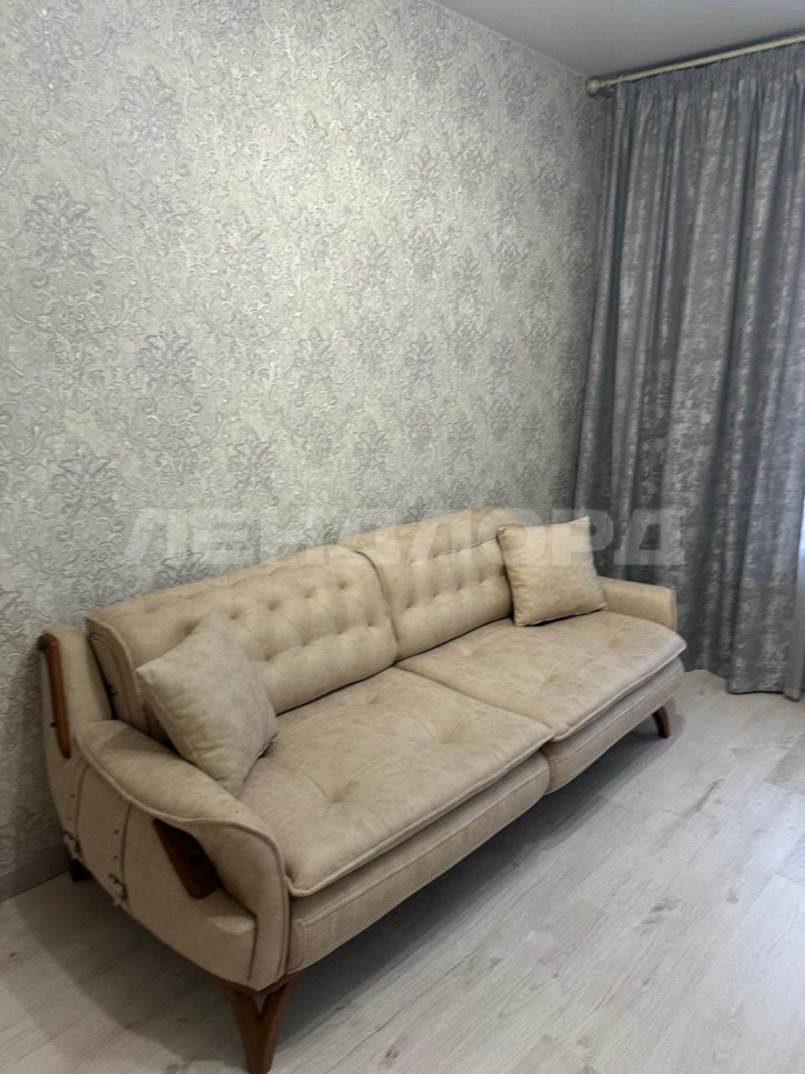 3-комн квартира улица Жмайлова, 19А