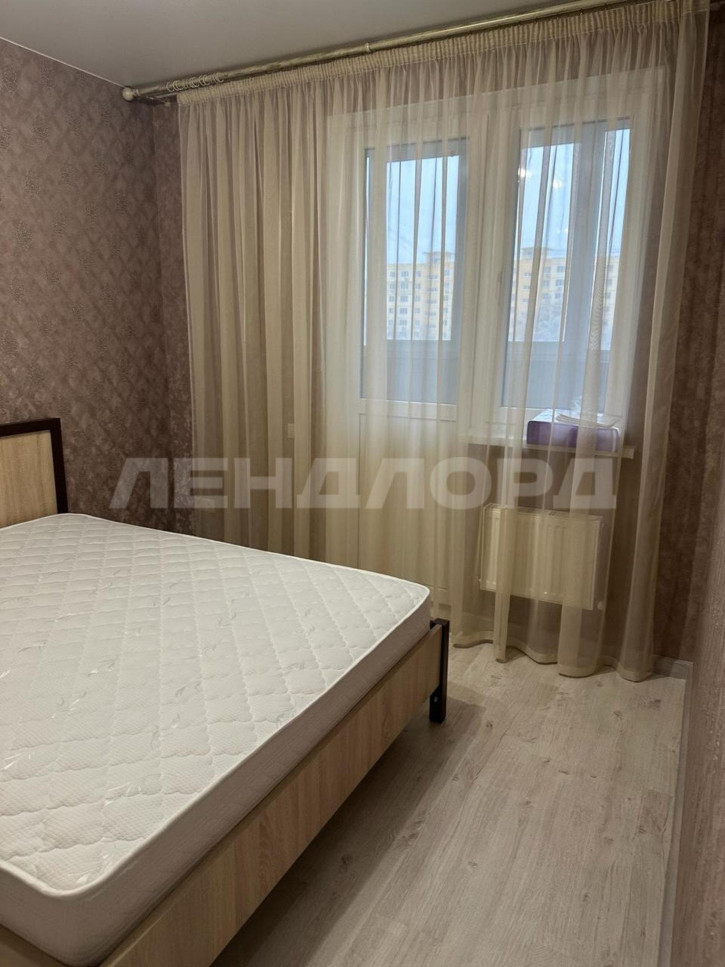 3-комн квартира улица Жмайлова, 19А