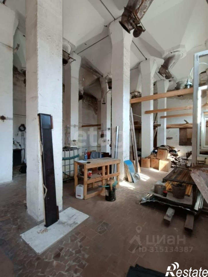 Склад муниципальный округ Ухта, Ухта, посёлок УРМЗ, Печорская улица, 36