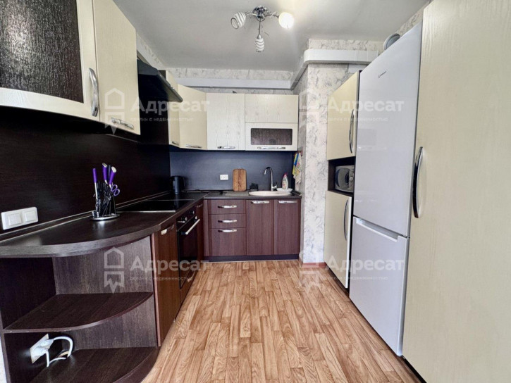 2-комн квартира ул. 64-й Армии,  д.137а