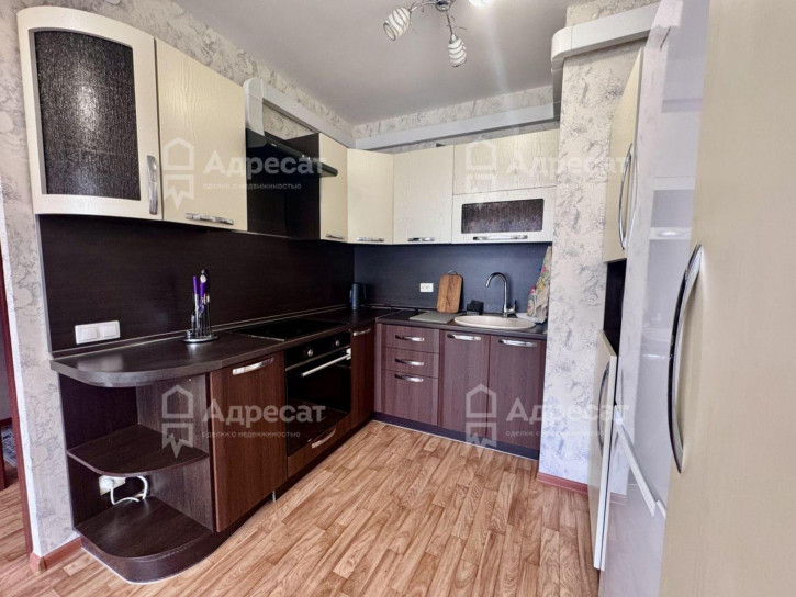 2-комн квартира ул. 64-й Армии,  д.137а