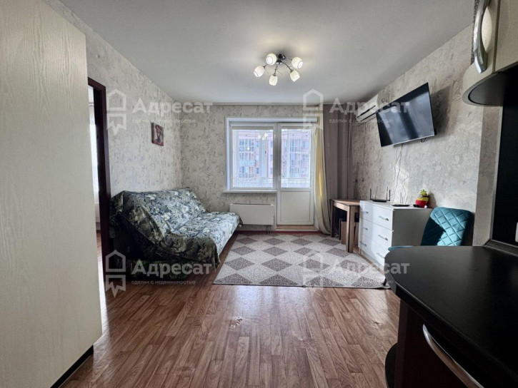 2-комн квартира ул. 64-й Армии,  д.137а