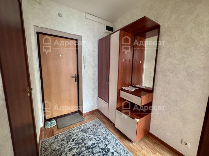 2-комн квартира ул. 64-й Армии,  д.137а