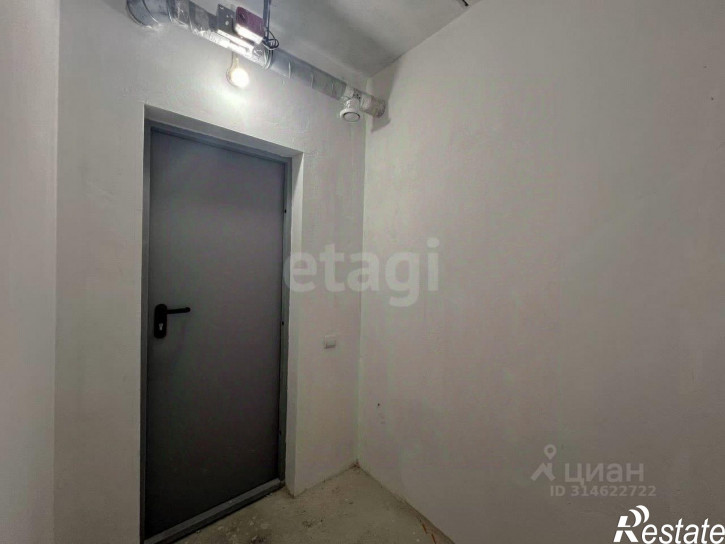 Склад Надеждинский район, посёлок Зима Южная, Центральная улица, 2