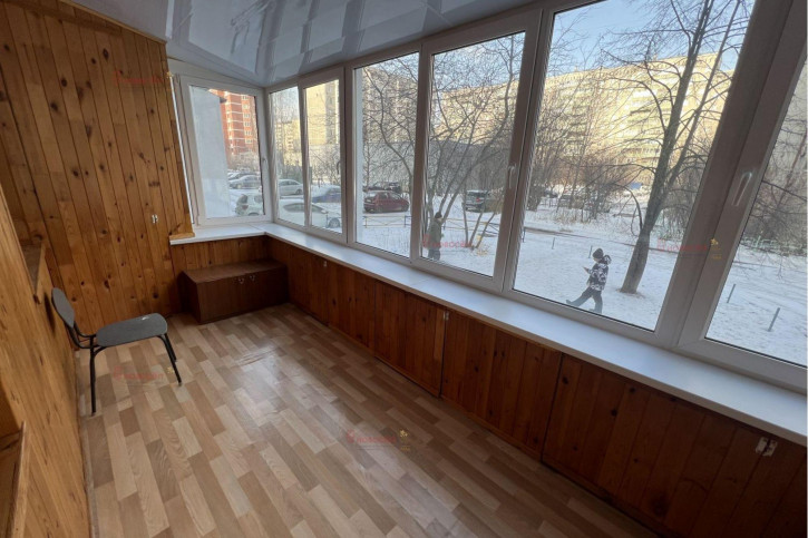 4-комн квартира Родонитовая 32