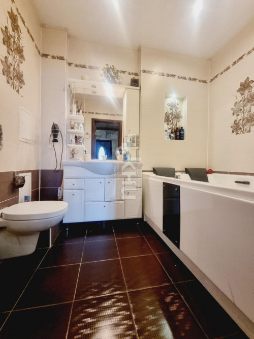 Продажа 3-комн квартиры Краснозвездная ул, 27