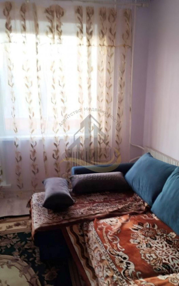 2-комн квартира Зеленый Лог мкр, 1