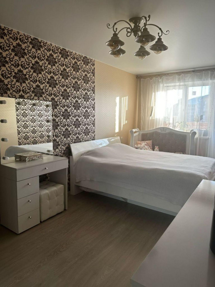 1-комн квартира Венеция мкр, 28 1-комн квартира Венеция мкр, 28