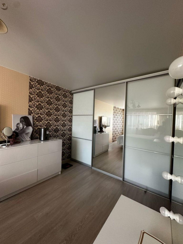 1-комн квартира Венеция мкр, 28 1-комн квартира Венеция мкр, 28