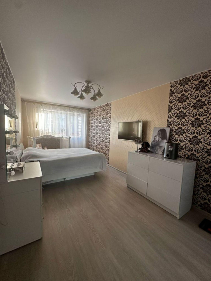 1-комн квартира Венеция мкр, 28 1-комн квартира Венеция мкр, 28