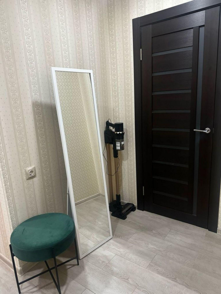 1-комн квартира Венеция мкр, 28 1-комн квартира Венеция мкр, 28