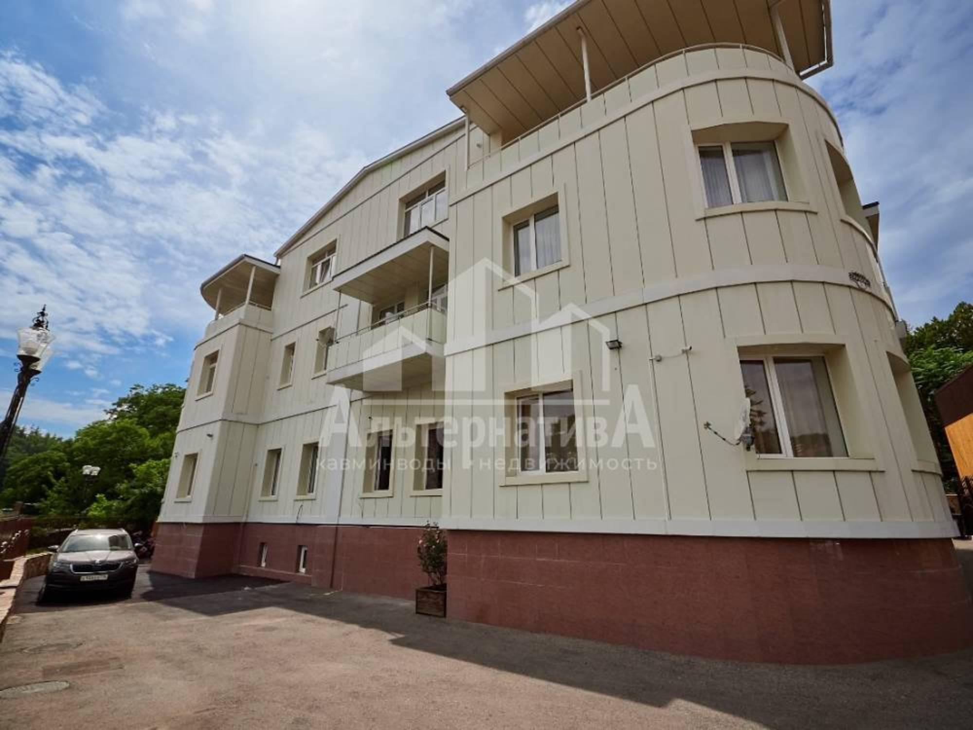Купить квартиру за 73 000 000 рублей на Герцена ул.