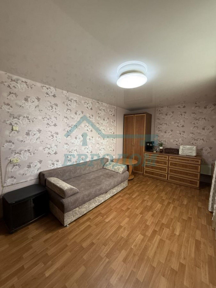 2-комн квартира ул. Обская 2-я,71