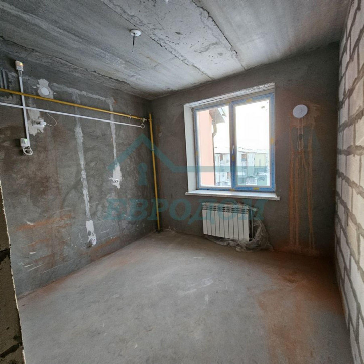 2-комн квартира 6 й микрорайон,55
