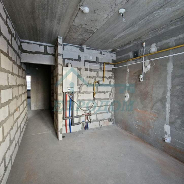 2-комн квартира 6 й микрорайон,55
