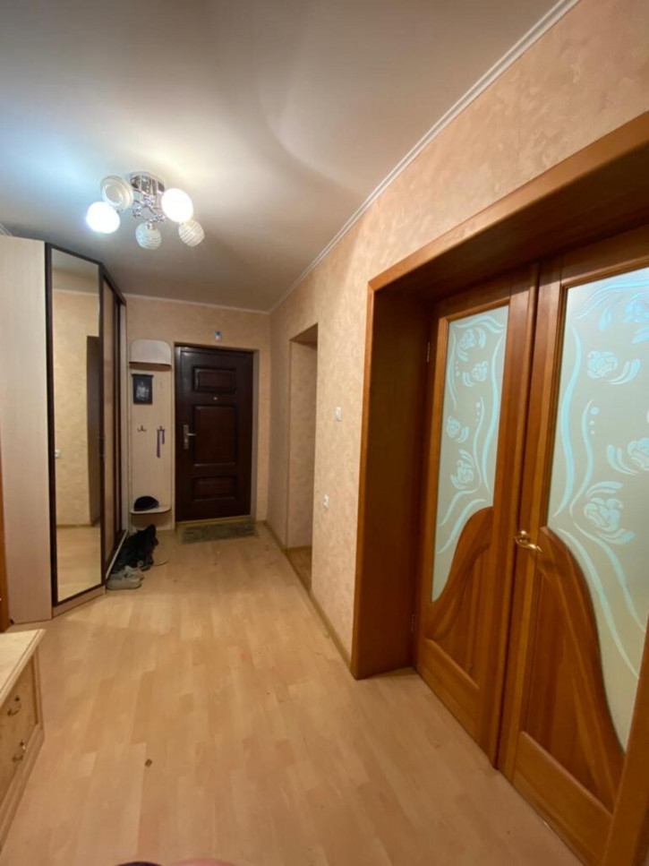 4-комн квартира Кольцова, 50