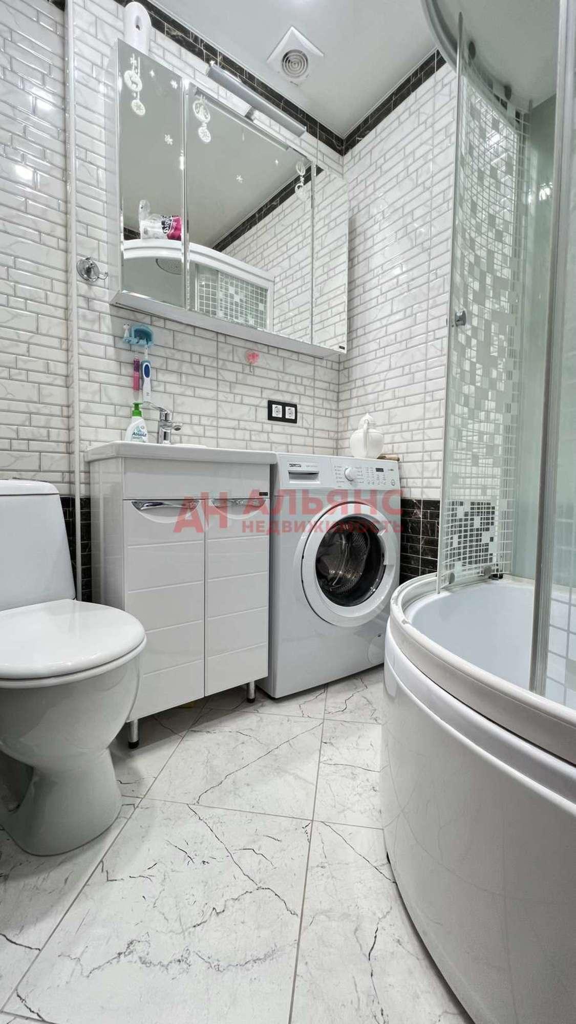 Купить квартиру за 5 899 000 рублей на Днепровский проезд, 7