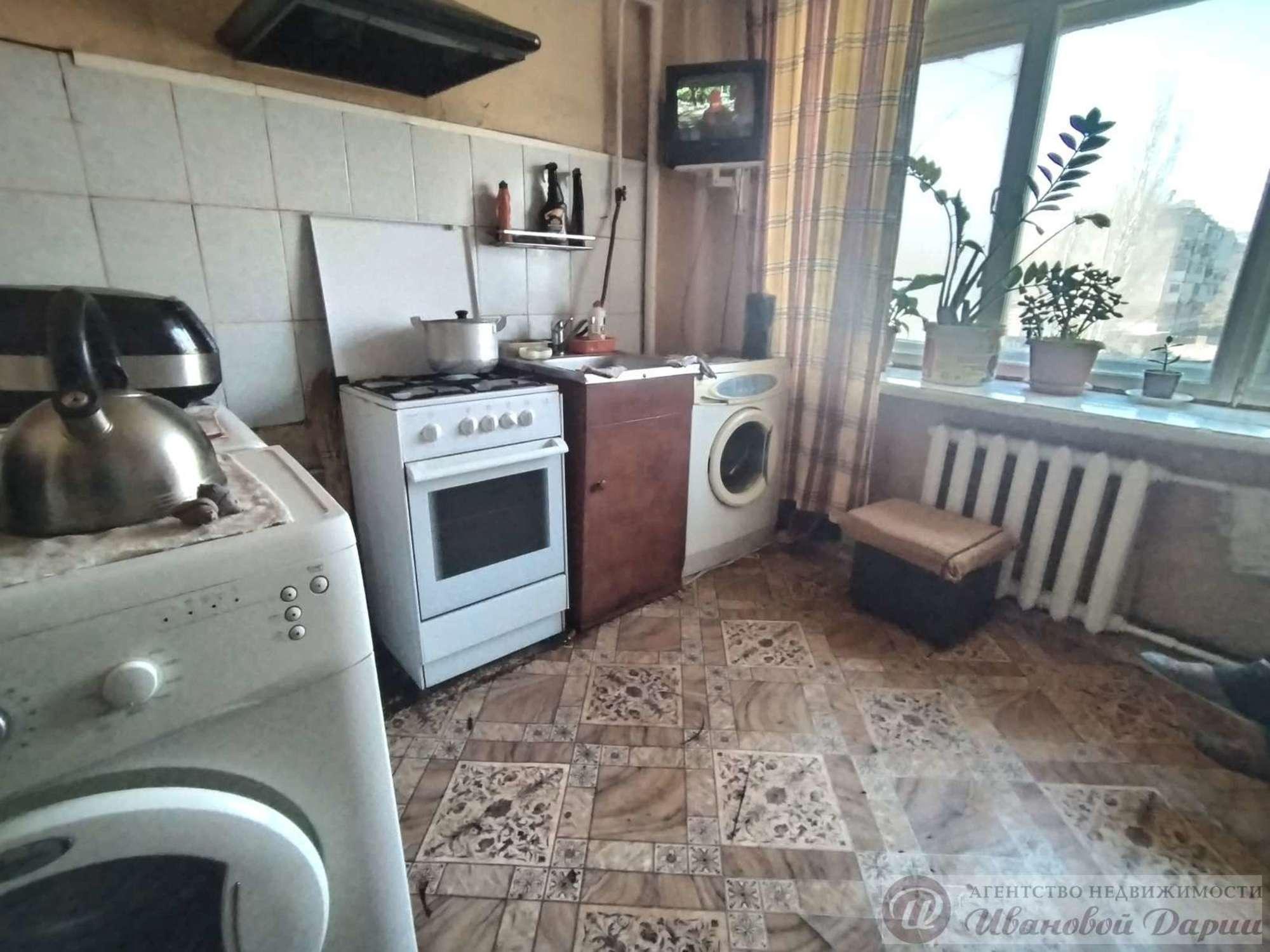 Купить комнату за 990 000 рублей на Свободы улица, 76